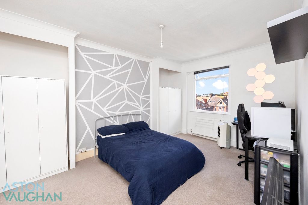 Property photo 3 of 10 5548832