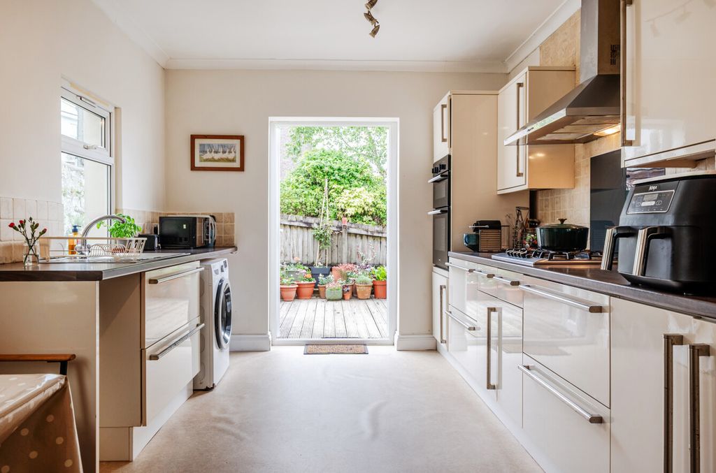 Property photo 3 of 18 1440029 (10).Jpg