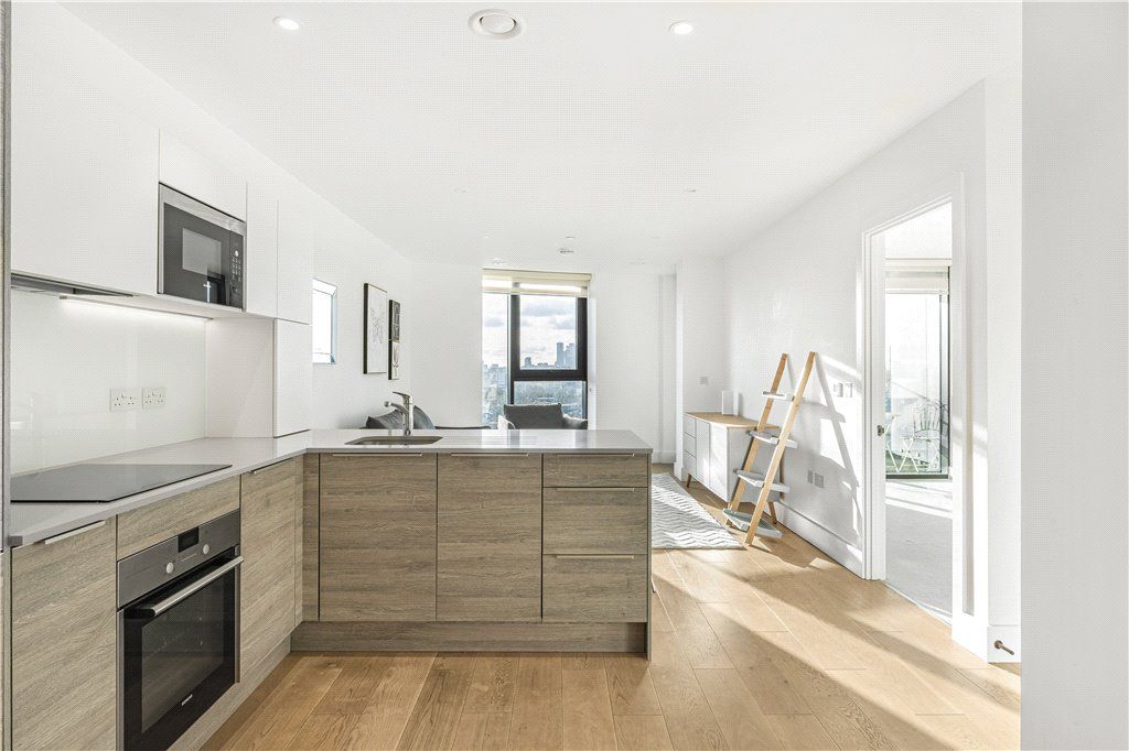 Property photo 2 of 15 Kitchen