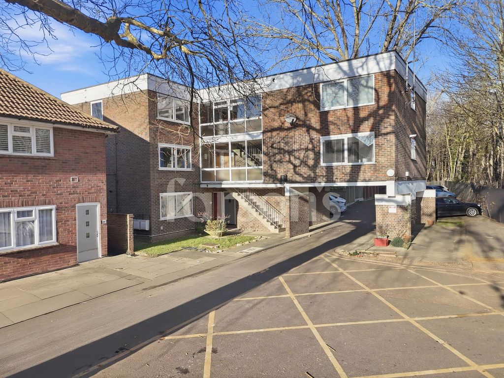 Property photo 1 of 16