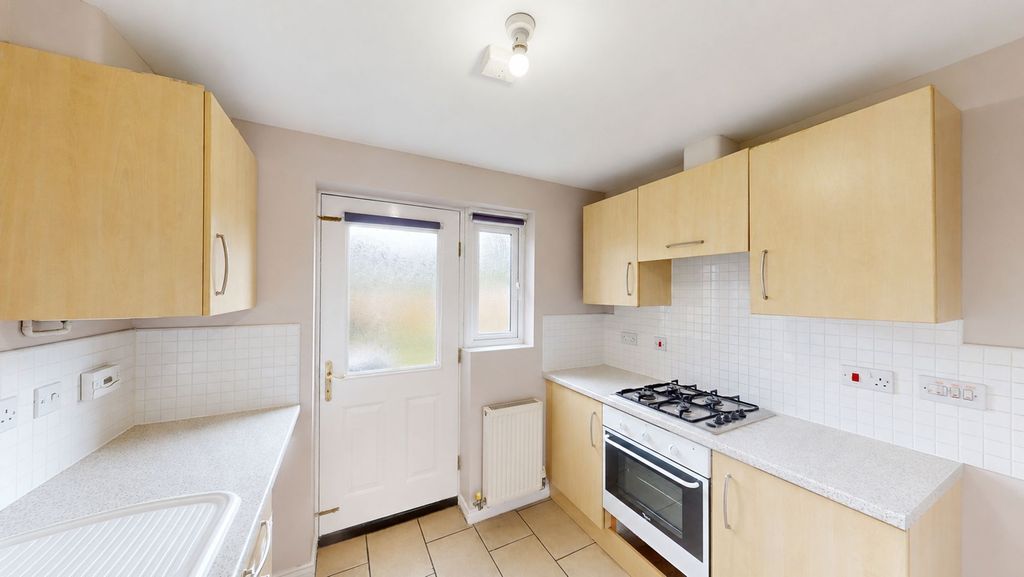 Property photo 2 of 13 Kitchen