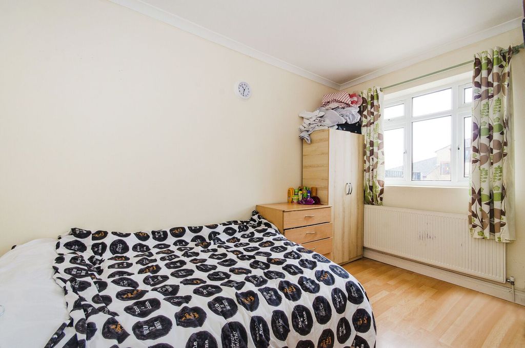 Property photo 2 of 4