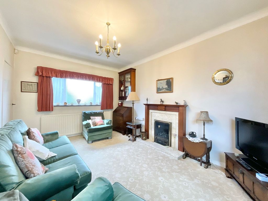 Property photo 2 of 22