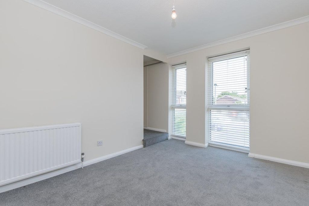 Property photo 2 of 10 97812 (Fileminimizer).Jpg