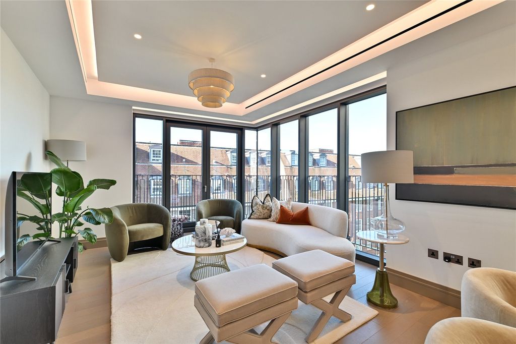 Property photo 3 of 16 Picture No. 01