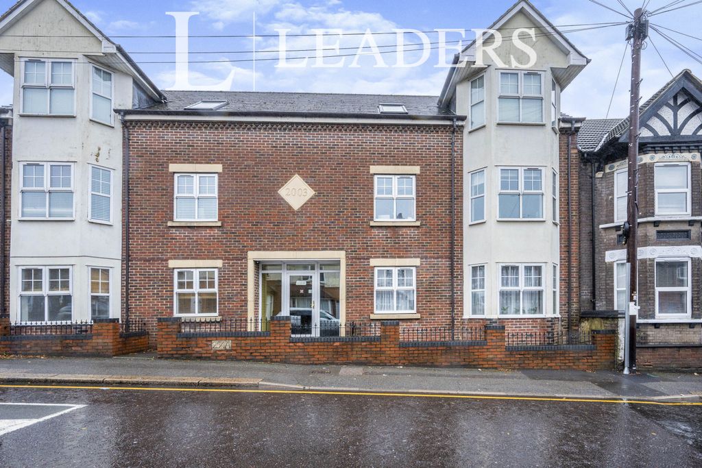 Property photo 1 of 12 1