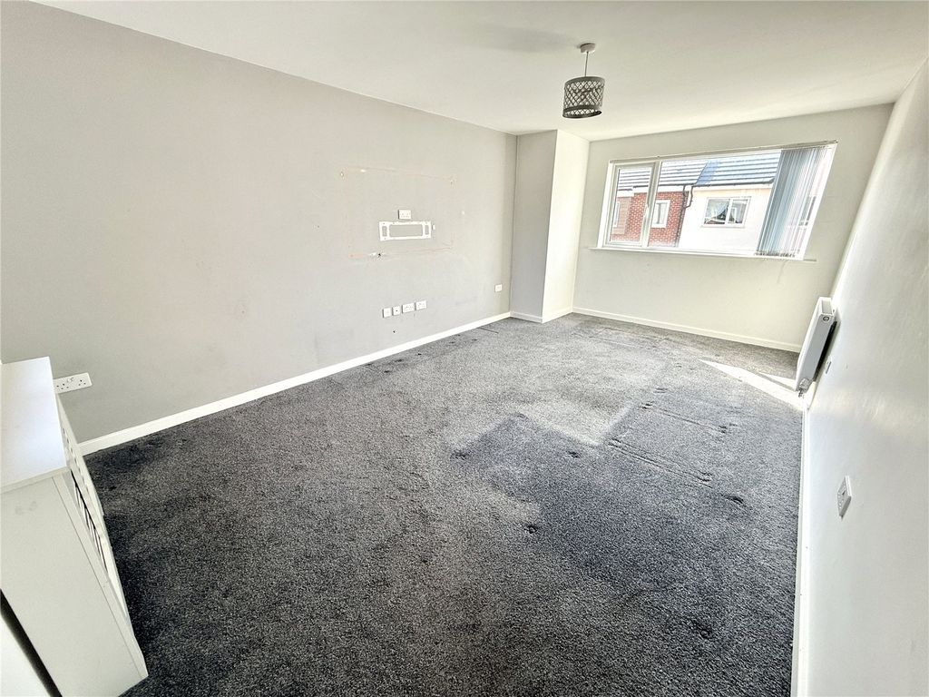 Property photo 2 of 20 Picture No. 11