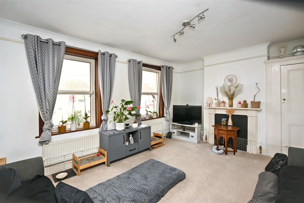 Property photo 2 of 9 F3A.Jpg