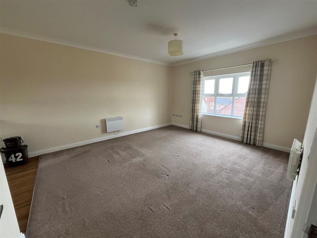 Property photo 3 of 5