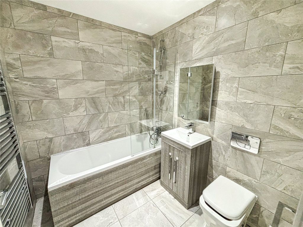 Property photo 2 of 10 Picture No. 22