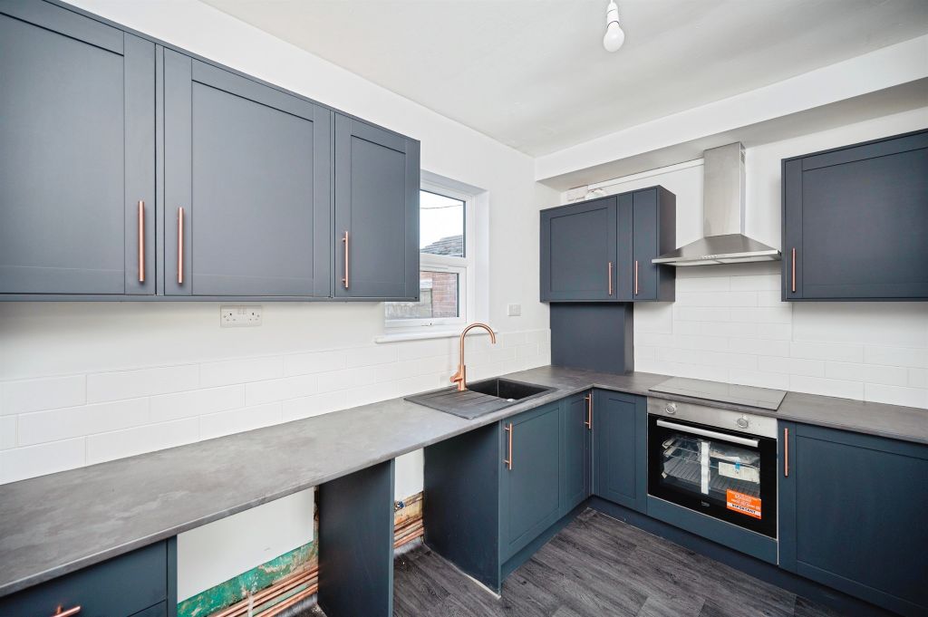 Property photo 3 of 21