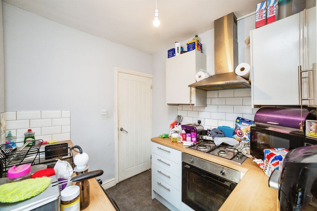 Property photo 2 of 10