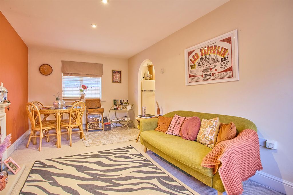 Property photo 3 of 11 Applebees Meadow, Hk 10.Jpg