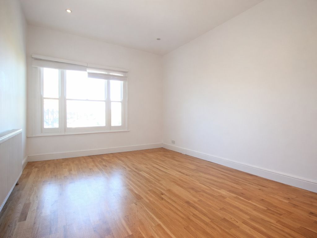 Property photo 3 of 4