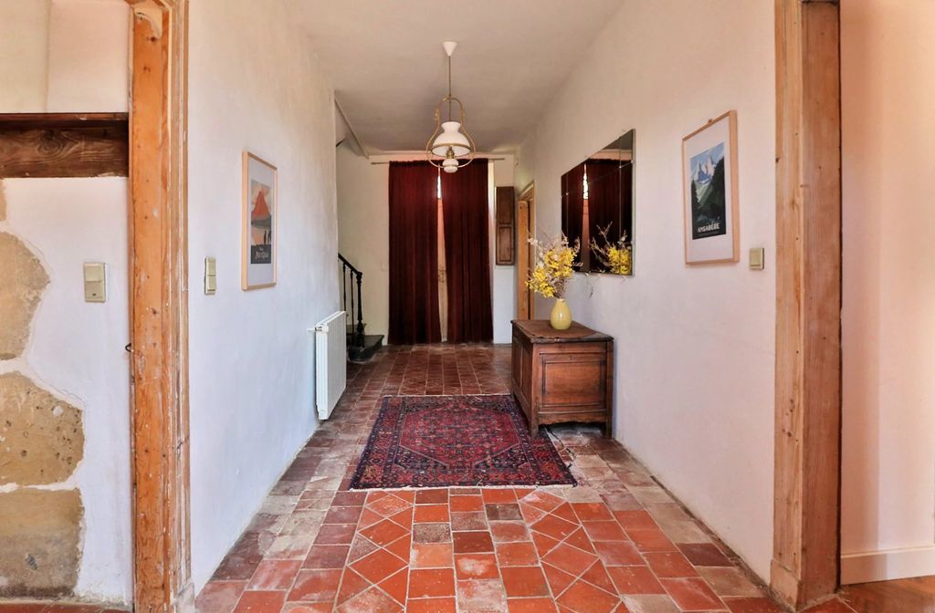 Property photo 3 of 30