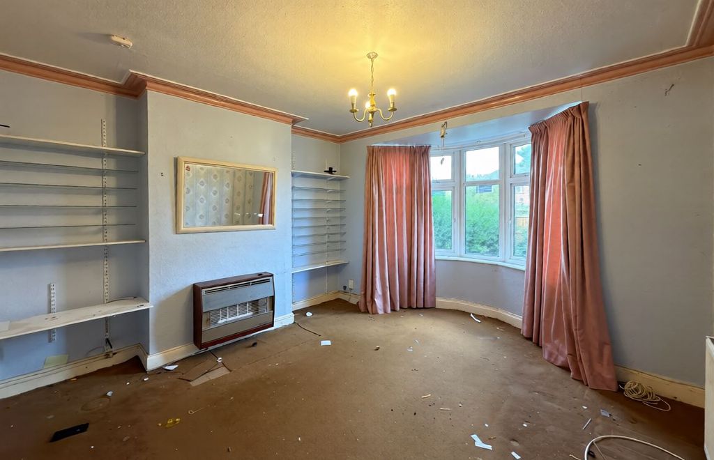 Property photo 3 of 9