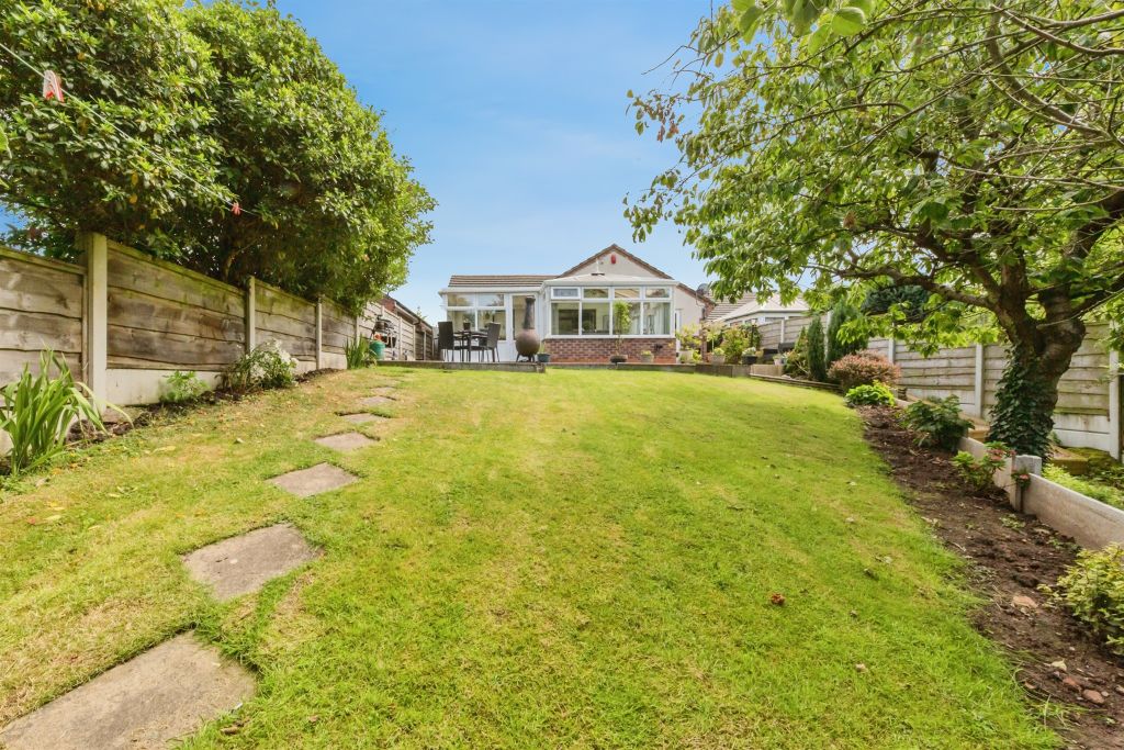 Property photo 3 of 17