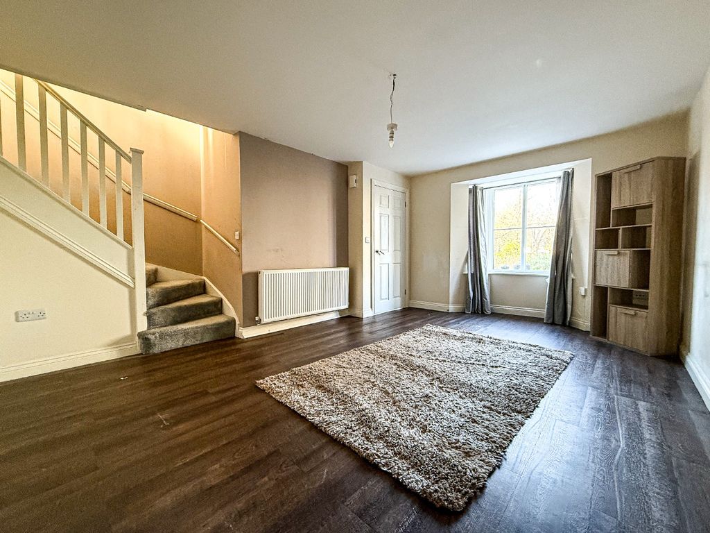 Property photo 2 of 16 4516264