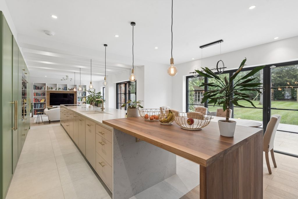 Property photo 2 of 49 Kitchen