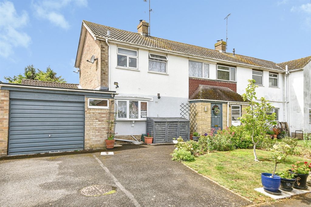Property photo 1 of 20