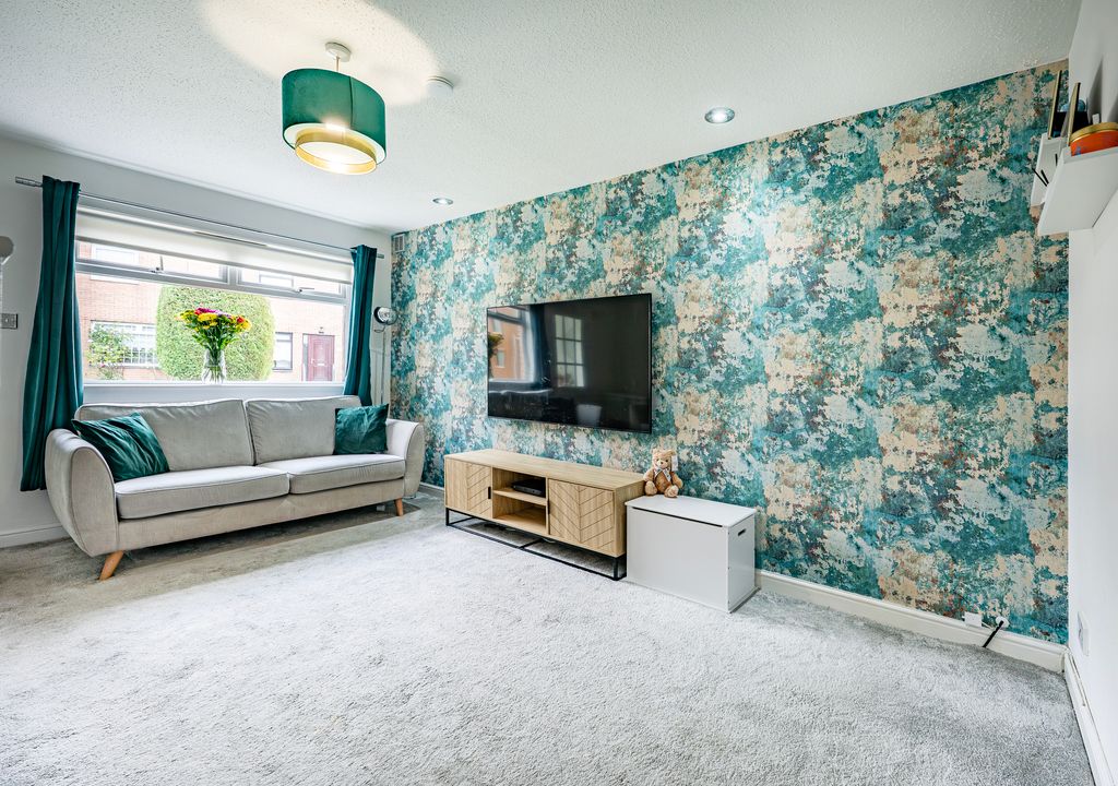 Property photo 2 of 39