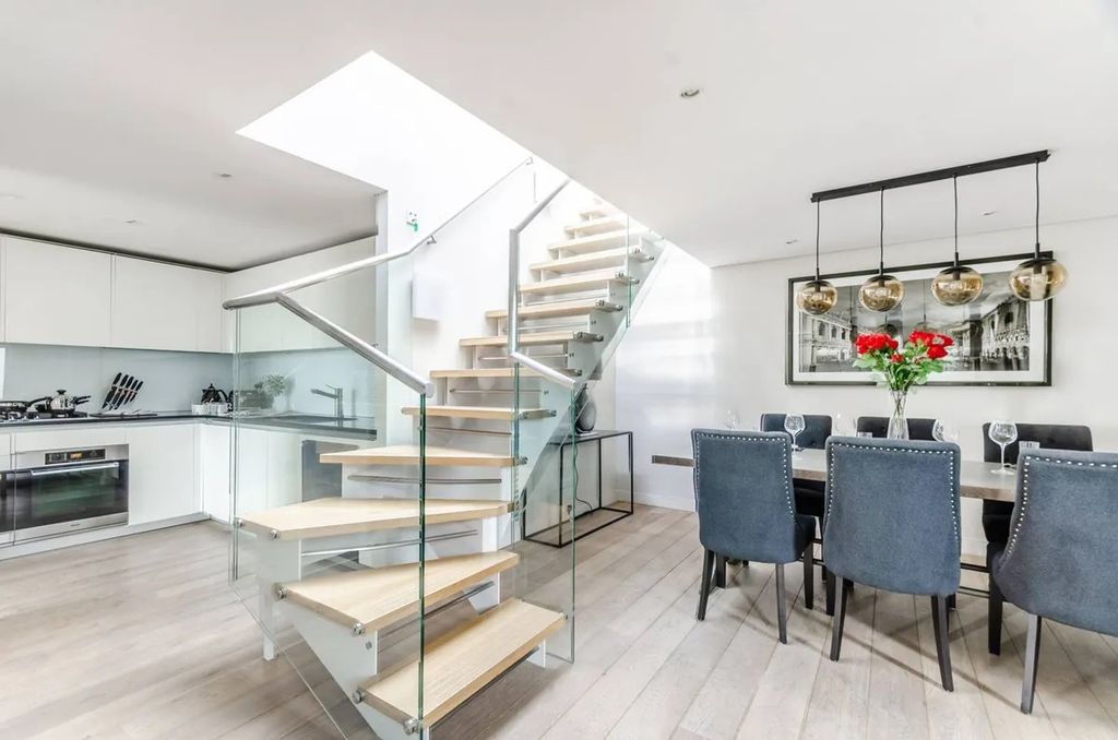 Property photo 2 of 23 Photo 2