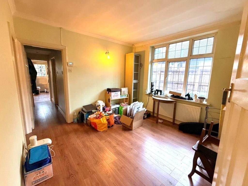 Property photo 3 of 14 Photo 3