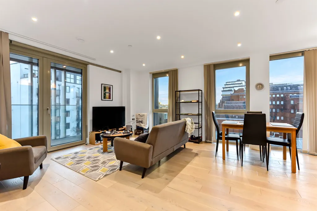 Apartment in Reading - More