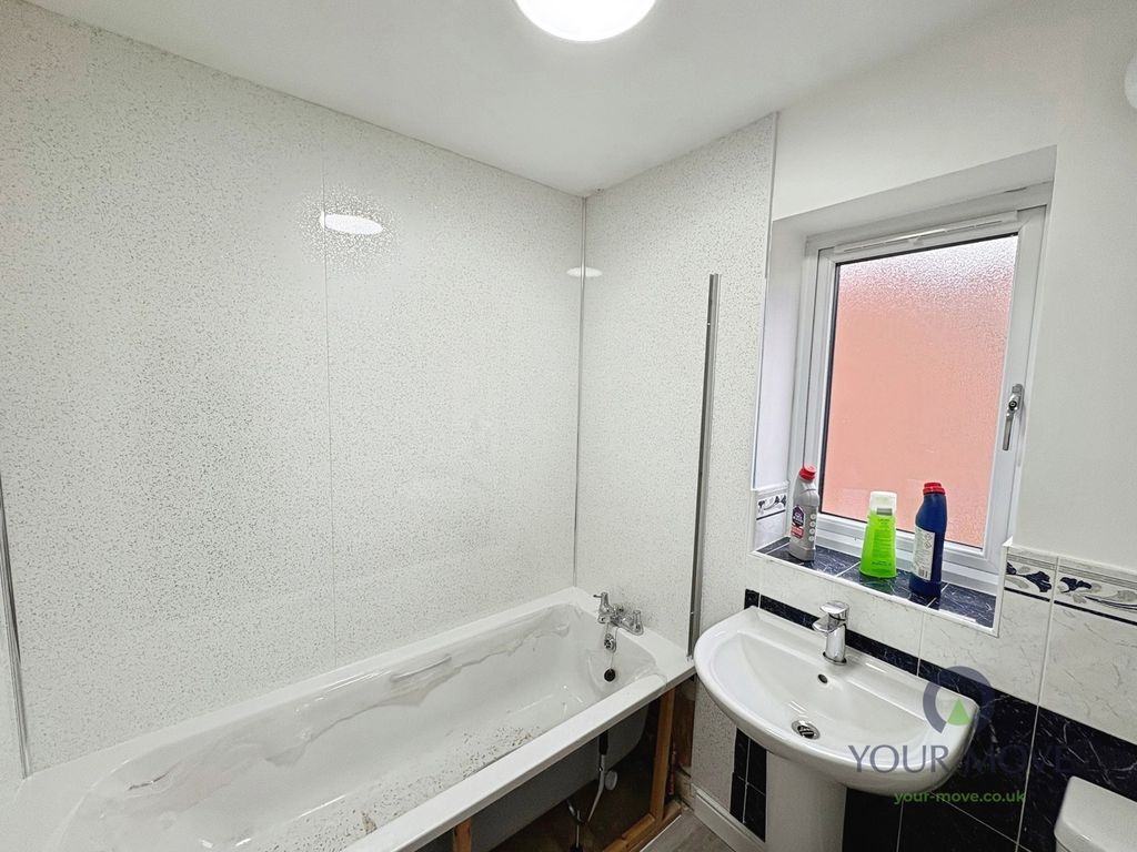 Property photo 2 of 5 Bathroom