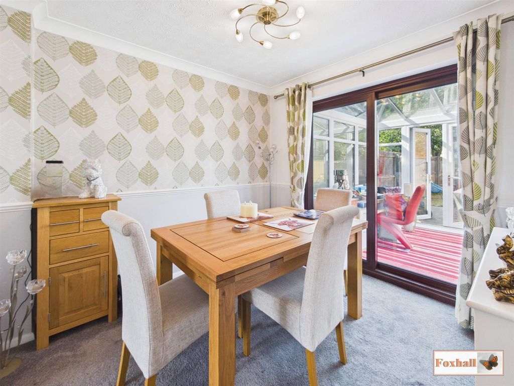 Property photo 3 of 29 Dining Room