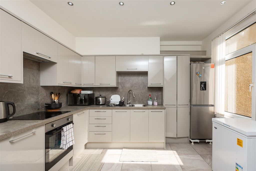 Property photo 1 of 27 Cz0A9791.Jpg