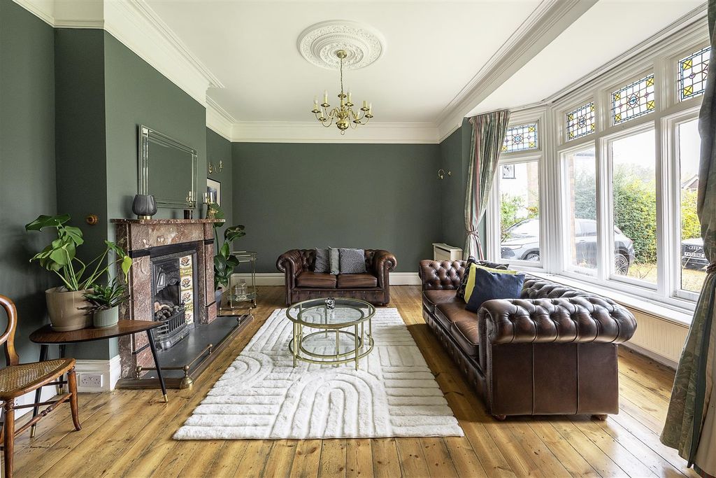 Property photo 3 of 12 10-Devonshire-01.Jpg