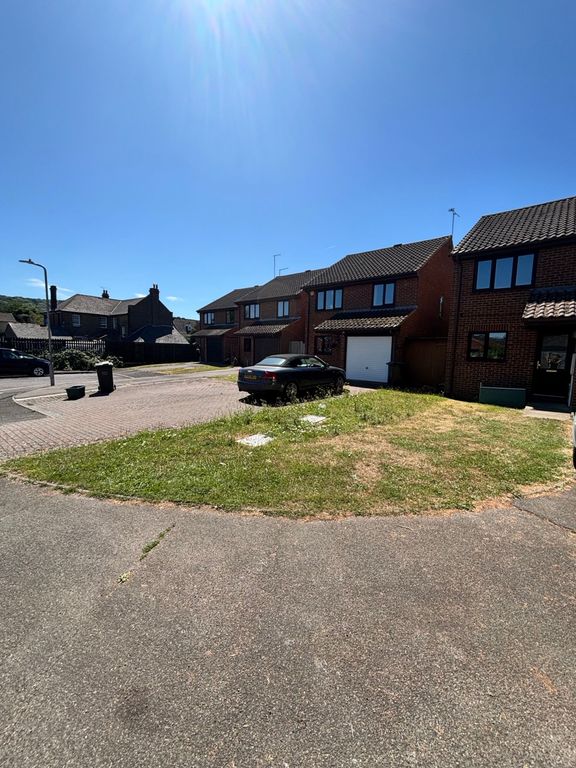 Property photo 1 of 12