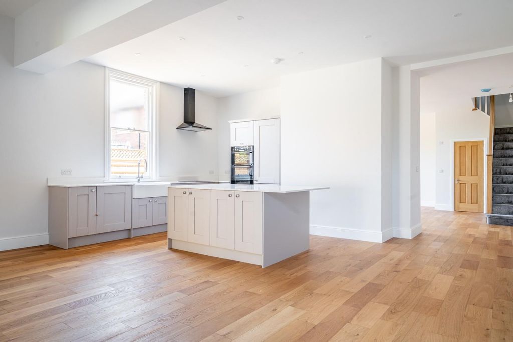 Property photo 2 of 17 CC-27.Jpg