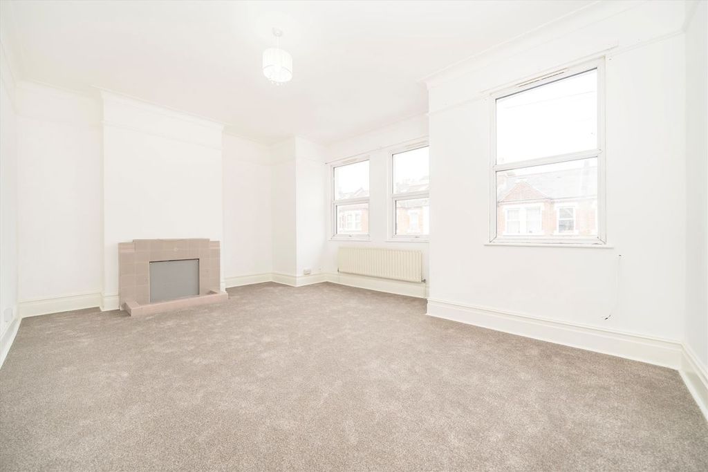 Property photo 2 of 5