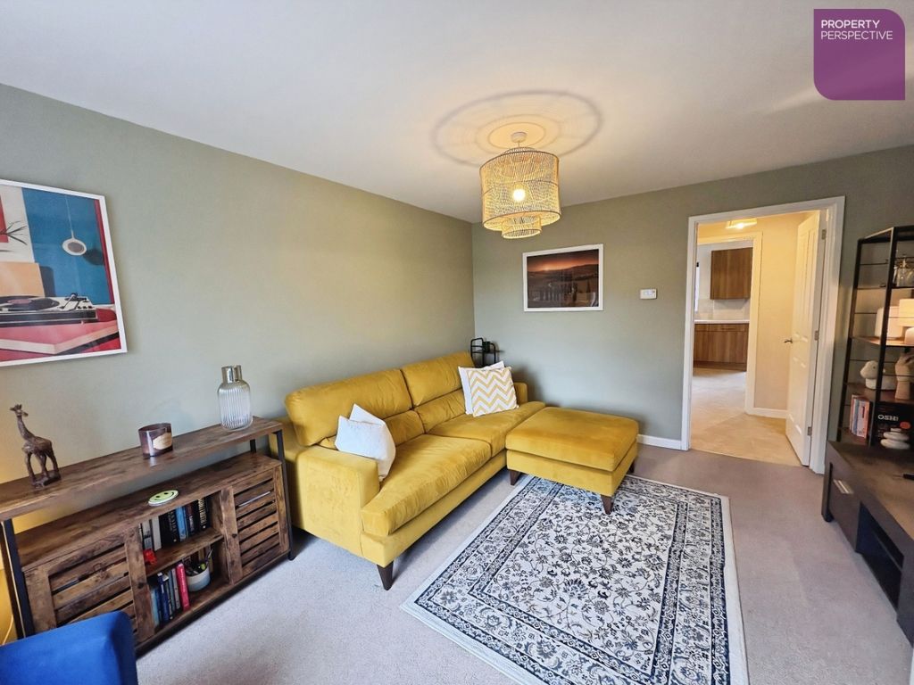 Property photo 2 of 15 Lounge