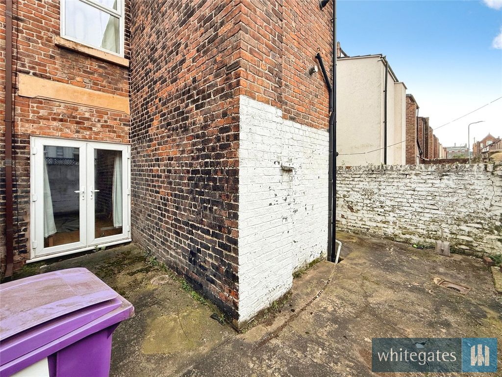 Property photo 2 of 19 Picture No. 01