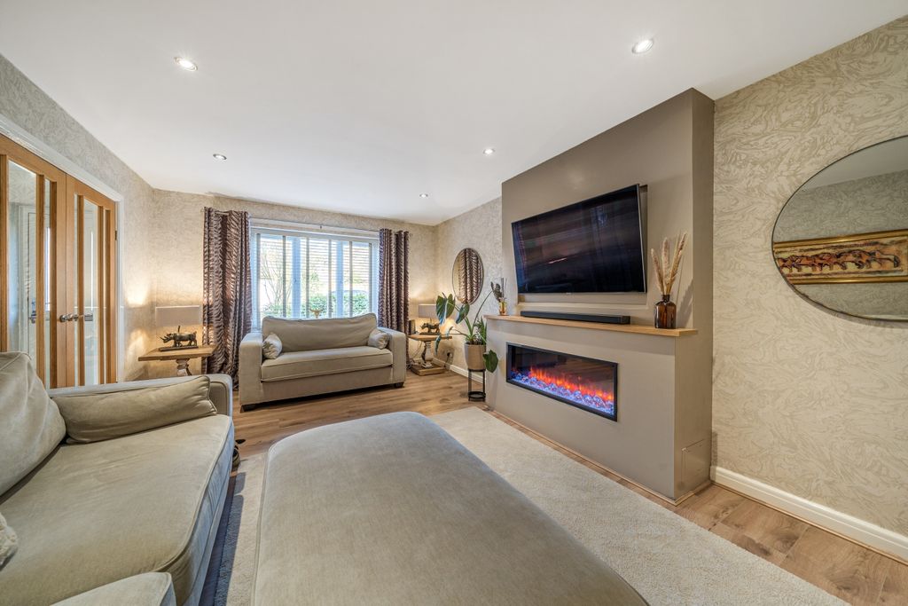 Property photo 3 of 18 1277082 (3)