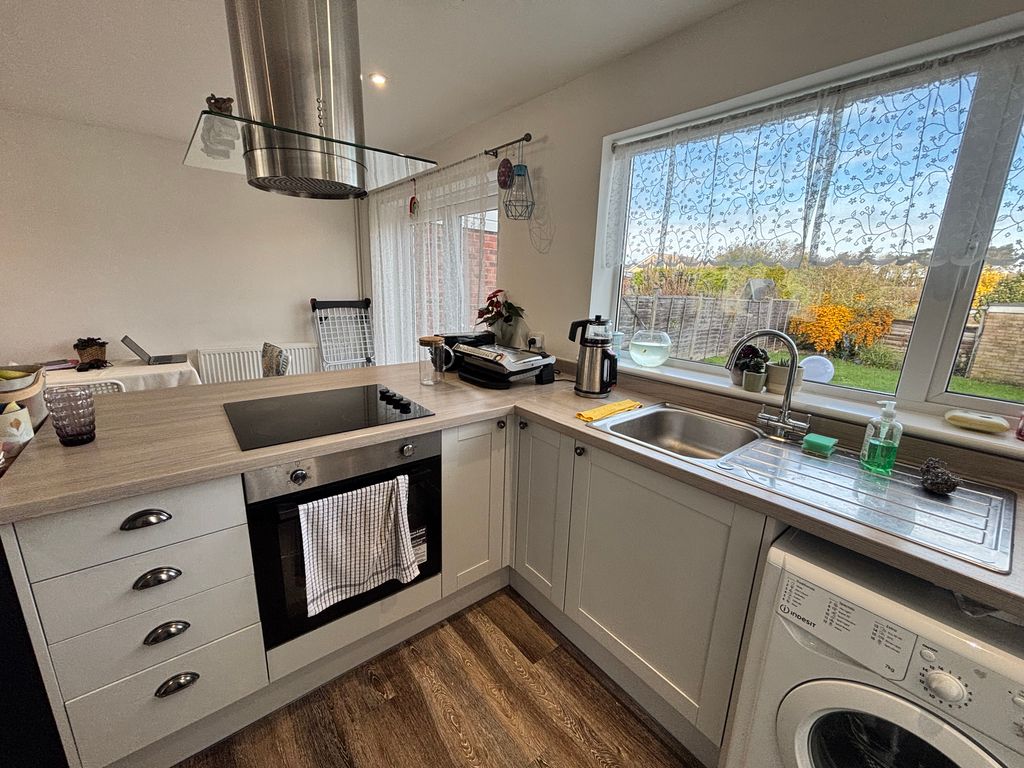 Property photo 2 of 18 Image