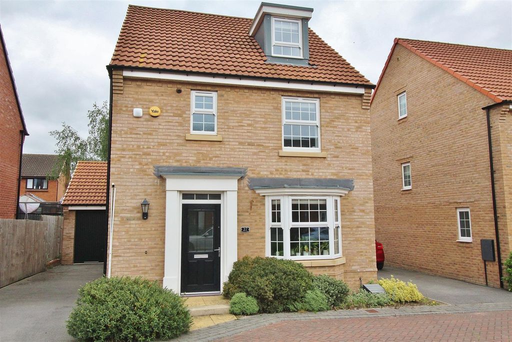 Property photo 1 of 16 Front External