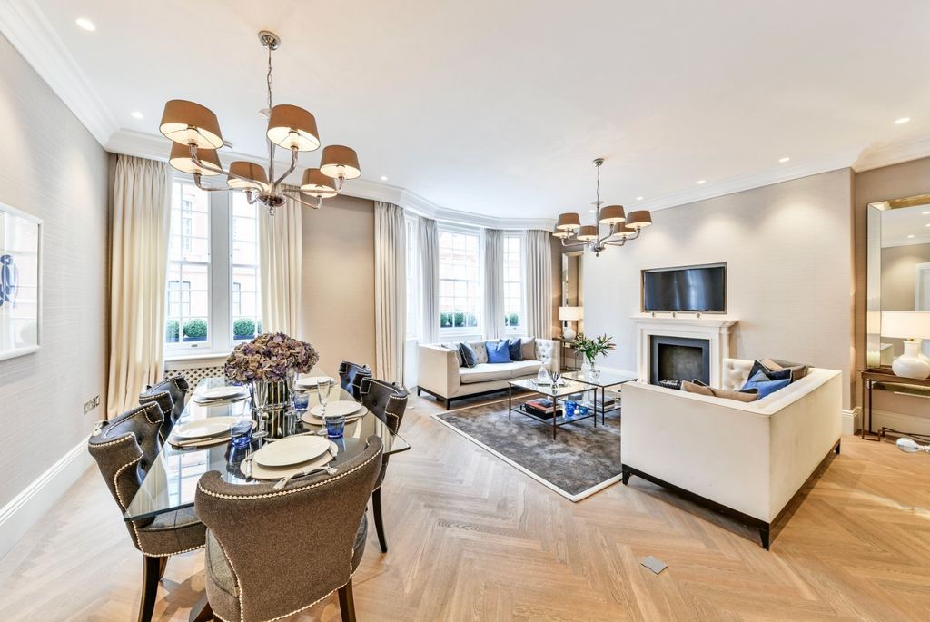 Property photo 1 of 12 Newly Renovated