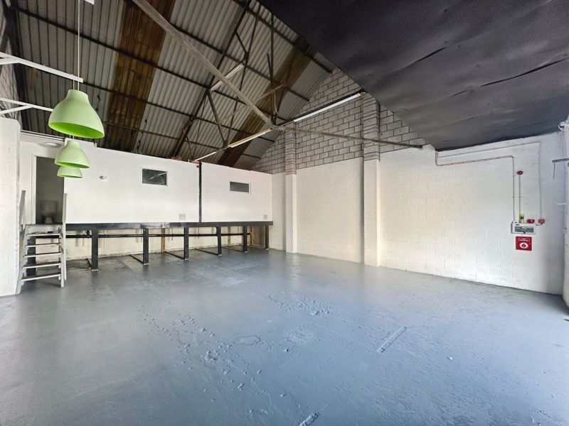 Property photo 2 of 7 Photo 3