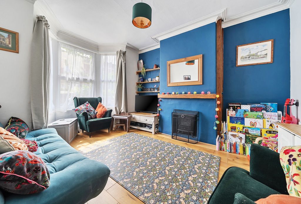 Property photo 2 of 15 1305238-16-685149...