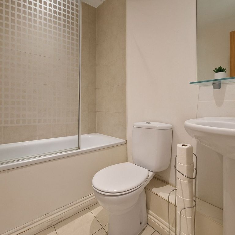 Property photo 3 of 6