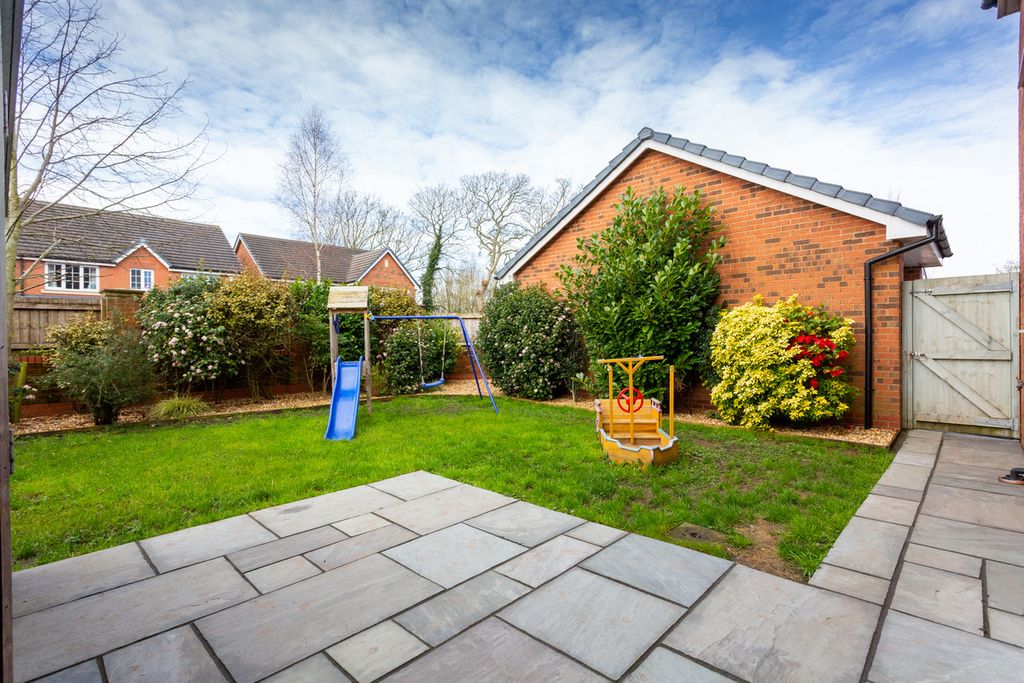 Property photo 3 of 16