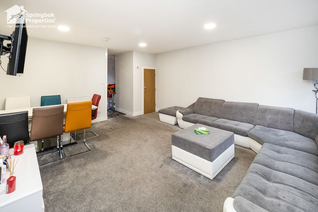 Property photo 3 of 14 Image 2