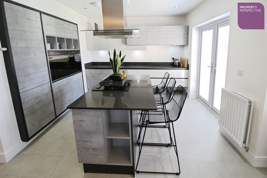 Property photo 3 of 20 Living Dining Kitchen
