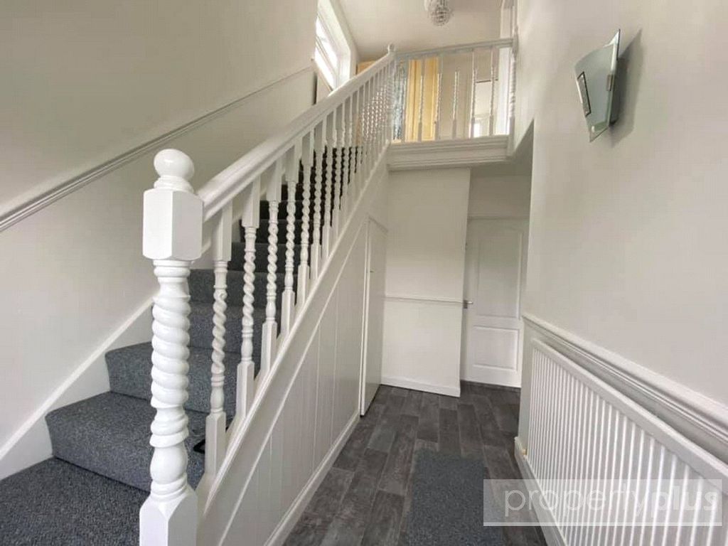 Property photo 2 of 13 Picture No. 28