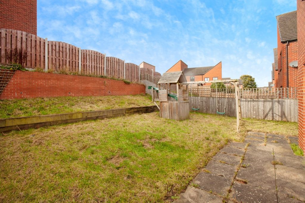 Property photo 3 of 17 Photo