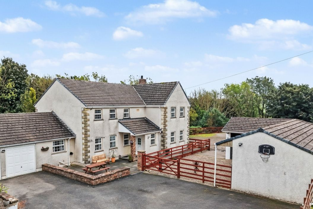 Property photo 1 of 40